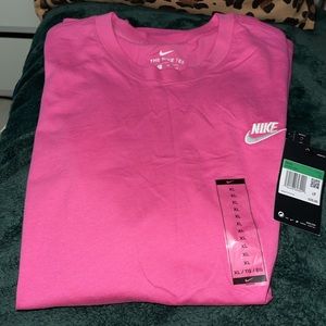 Nike Tee